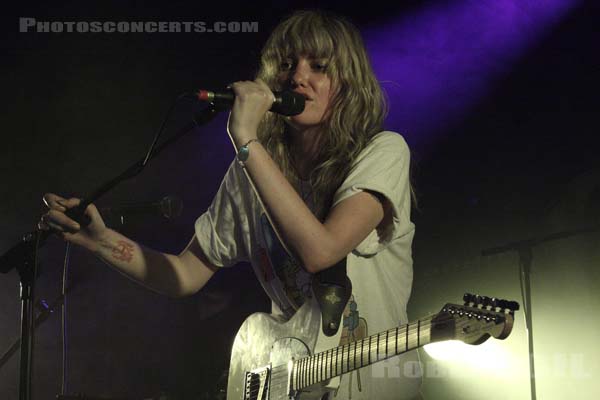 LADYHAWKE - 2008-07-01 - PARIS - Nouveau Casino - Phillipa Margaret Brown